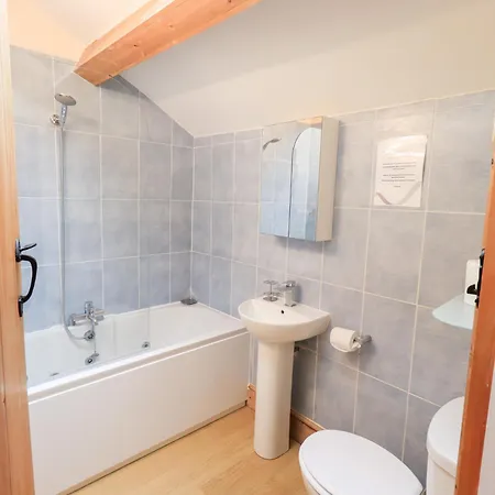 بيت للعطل Old Coach House آمبيلسايد