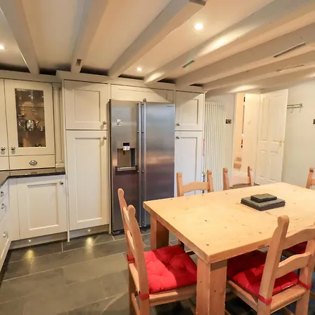Old Coach House * آمبيلسايد
